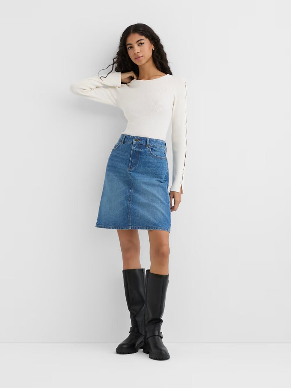 LOFT Rivete Denim Skirt in Vintage Mid Wash sz8